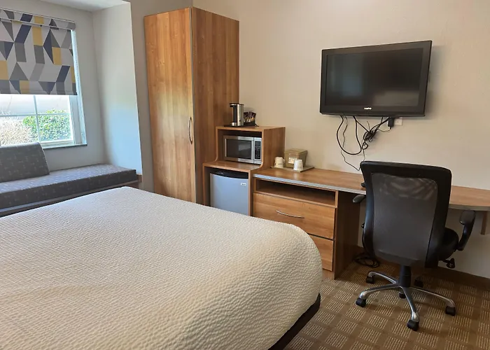 Microtel Inn & Suites By Wyndham Tuscumbia/Muscle Shoals